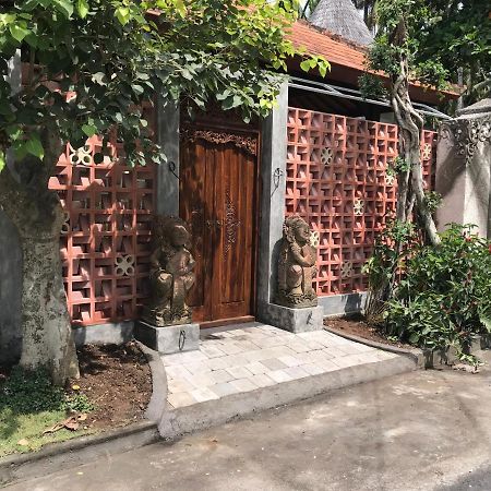 Akatara Hotel Toyapakeh Dış mekan fotoğraf